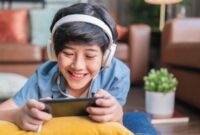 How to stream computer to smartphone